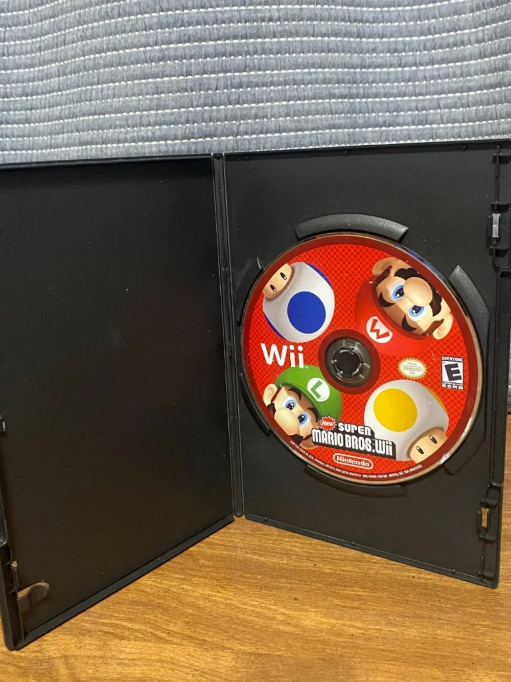 Nintendo Wii RVL-001 Black W/ Super Mario Bros. Bundle & Motion Plus Controller